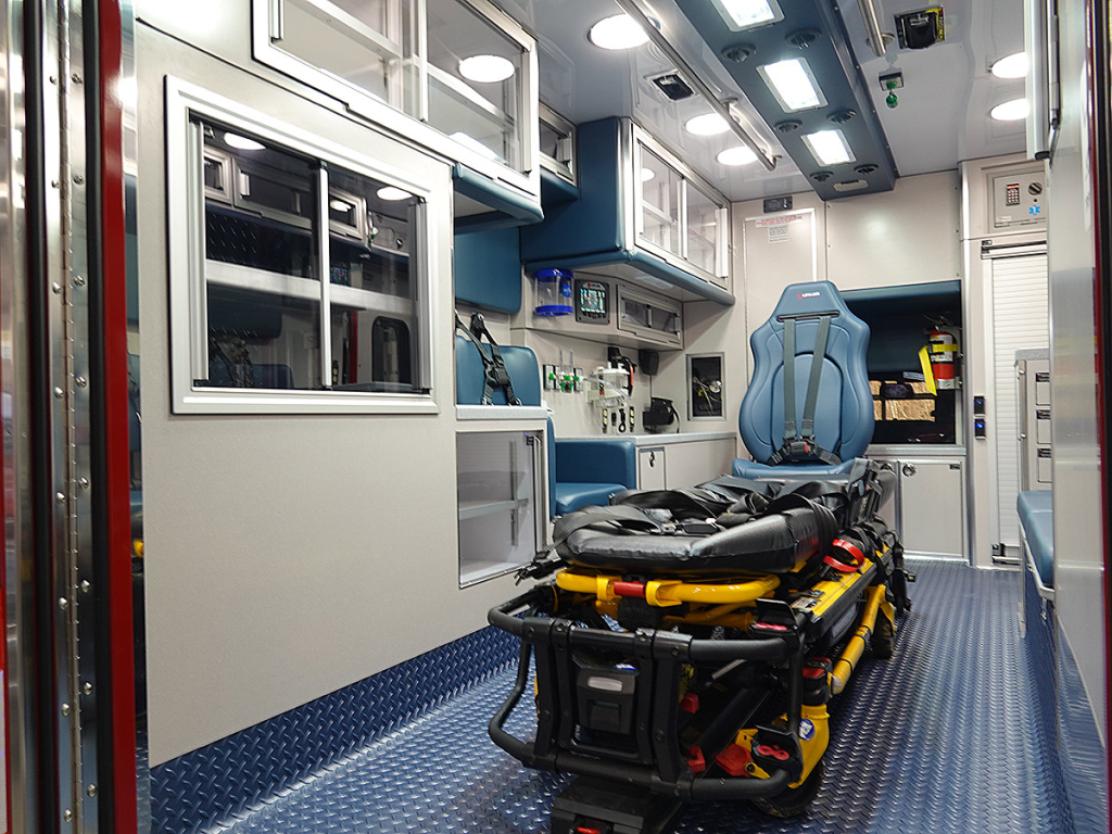 Looking towards the left side of the patient care area.