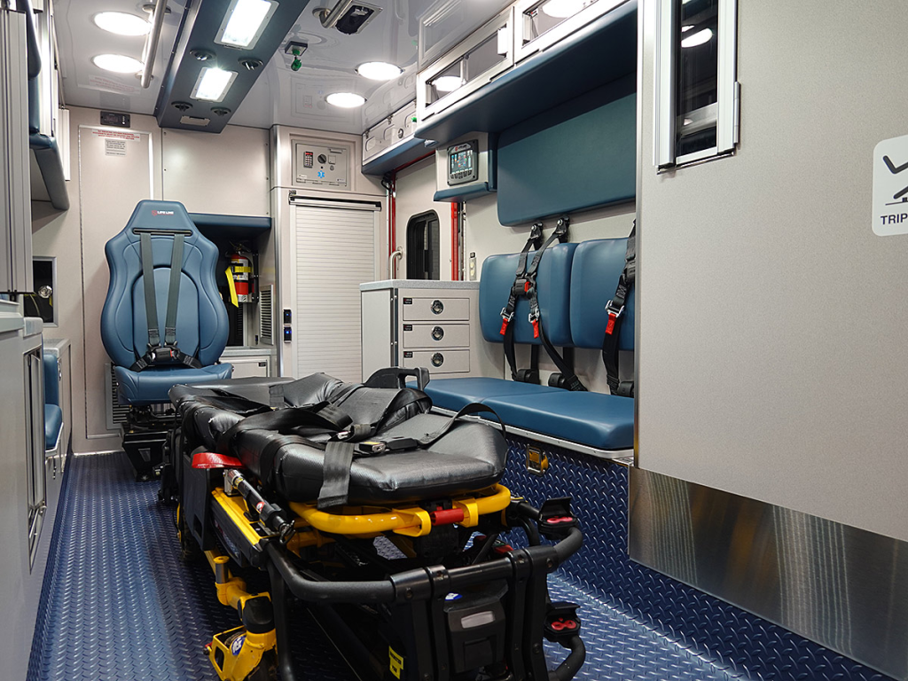 Looking towards the right side of the patient care area.