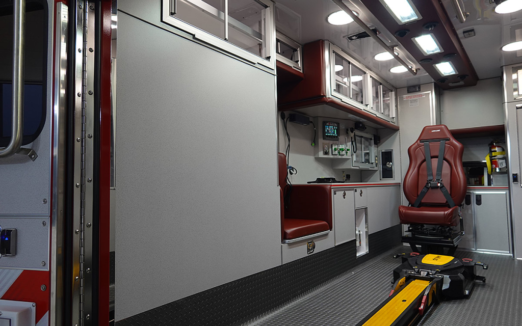 Looking towards the left side of the patient care area.