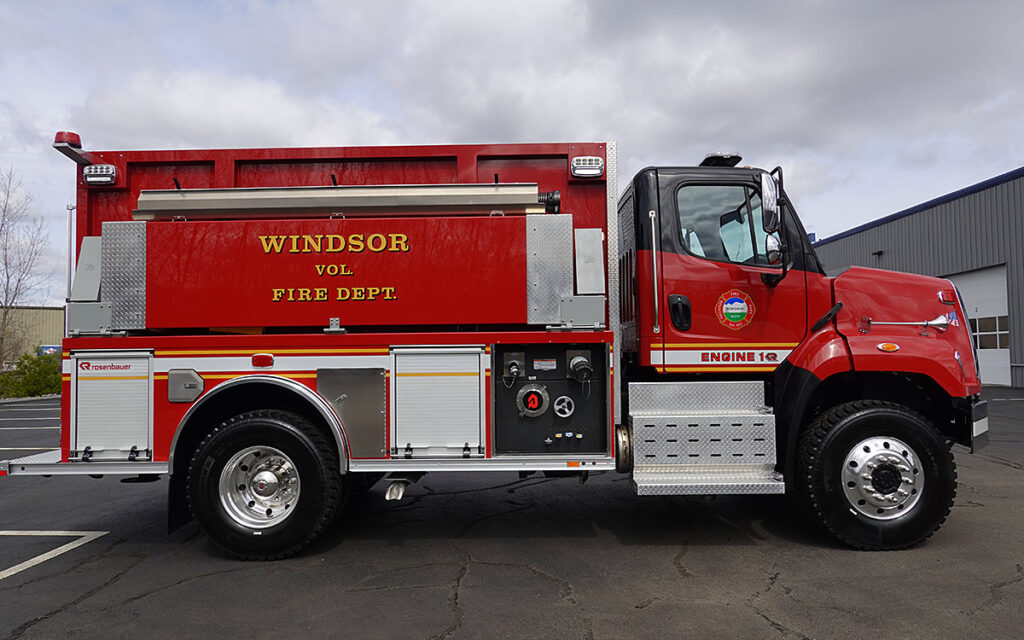 Passenger side view of the new fire apparatus.