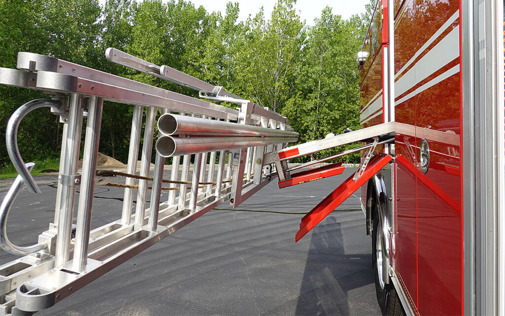Side ladder.