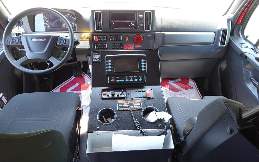 A view of the front driving area.