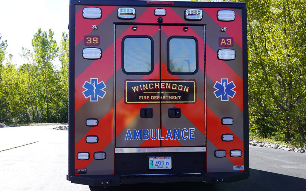 The back doors contain 2 windows.